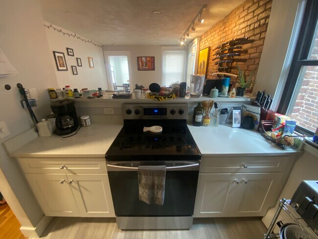 15 South St, Unit 6 in Boston, MA - Building Photo - Building Photo