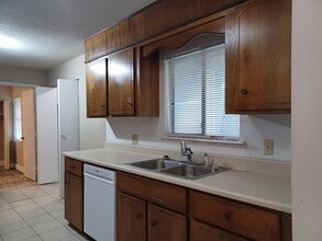616 Slade St in Hinesville, GA - Building Photo - Building Photo