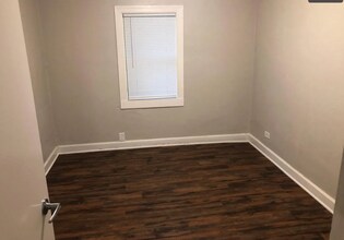 1618 W Chestnut St in Springfield, MO - Building Photo - Building Photo