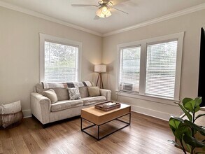 311 W Crest Ave in Tampa, FL - Building Photo - Building Photo
