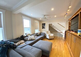 29 Spring Garden St in Boston, MA - Building Photo - Building Photo