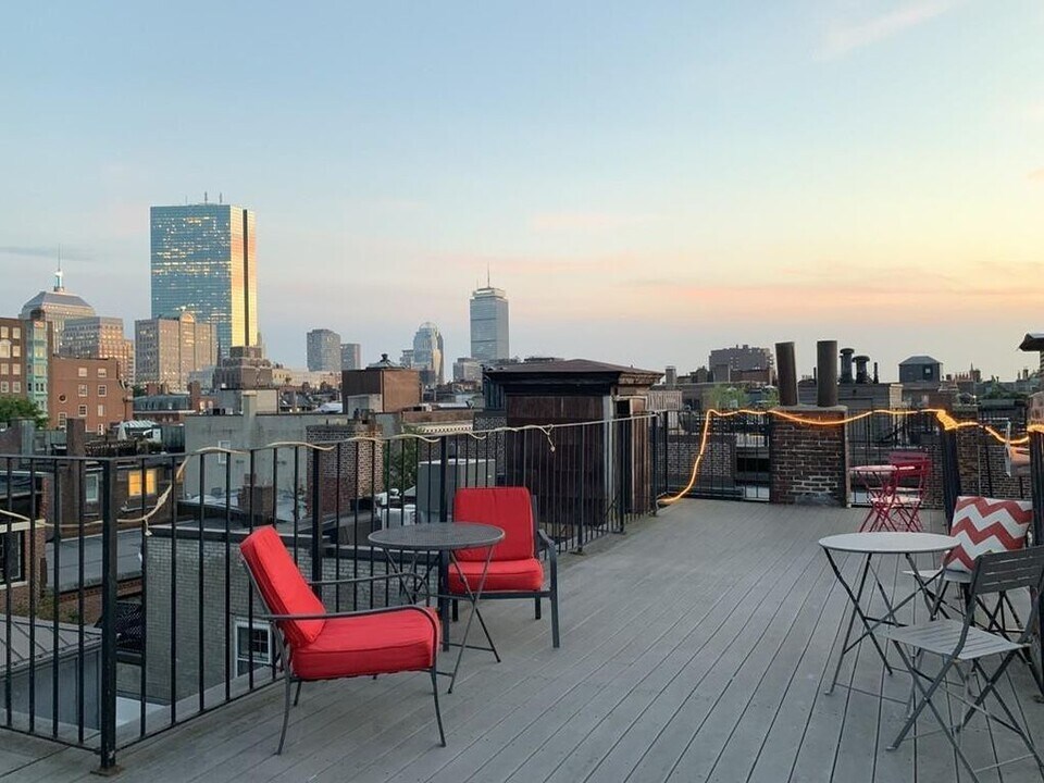52 River St in Boston, MA - Building Photo