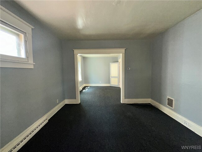 property at 62 Laforce Pl