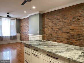 2445 S Lawrence St in Philadelphia, PA - Building Photo - Building Photo