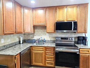 45 Conti Pkwy in Elmwood Park, IL - Building Photo - Building Photo