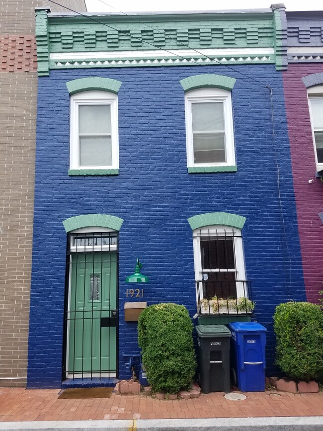 property at 1921 9 1/2 St NW