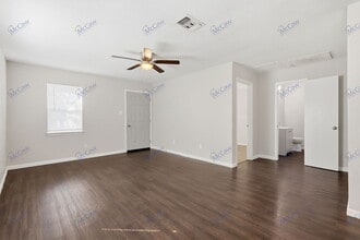 217 Joyce St in Weatherford, TX - Building Photo - Building Photo