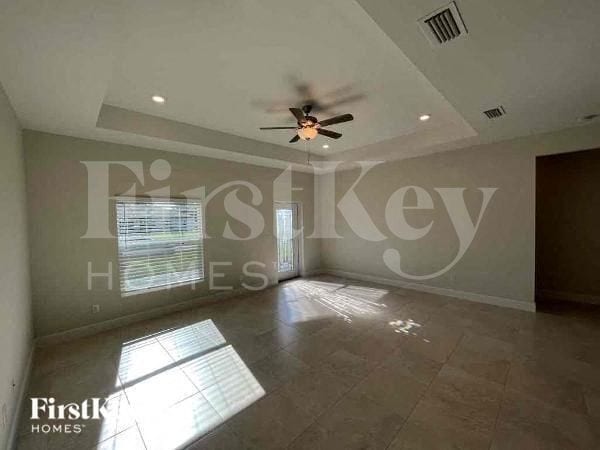 3062 NW 2nd Pl in Cape Coral, FL - Building Photo - Building Photo