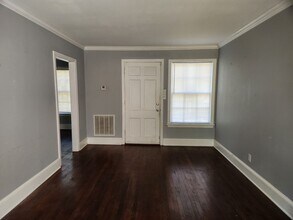 215 E Washington St in Shreveport, LA - Building Photo - Building Photo