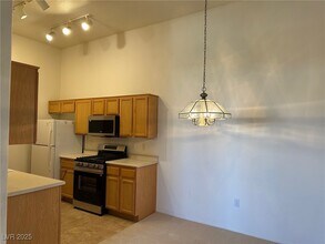 3544 Desert Cliff St in Las Vegas, NV - Building Photo - Building Photo