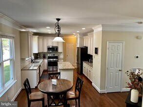 46812 Backwater Dr in Sterling, VA - Building Photo - Building Photo