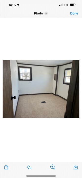 835 McKenzie St in New England, ND - Building Photo