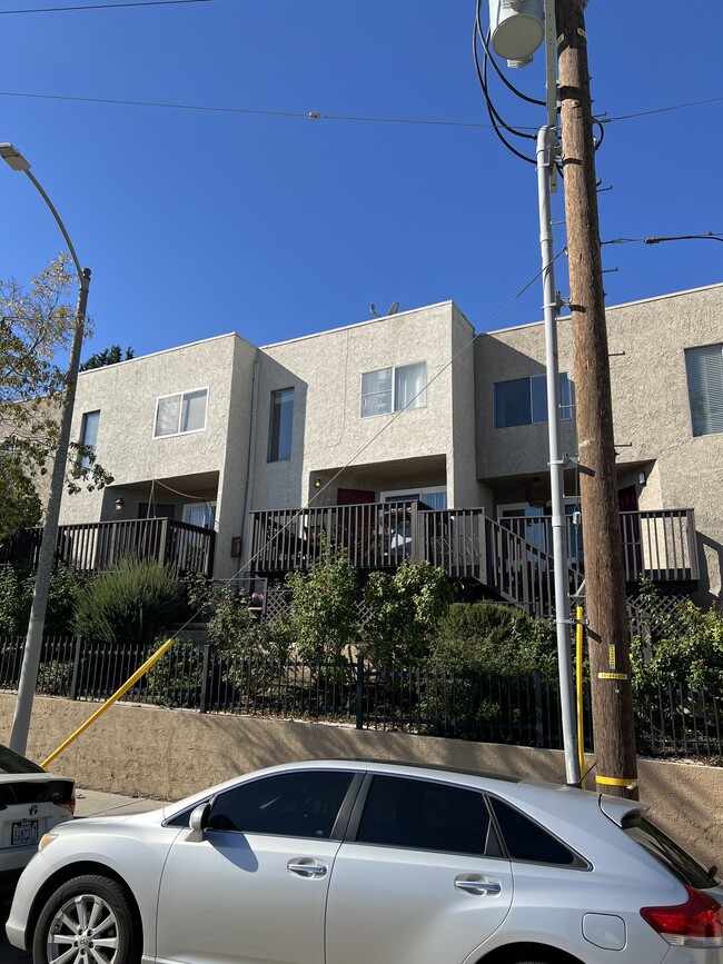 Laveta Terrace in Los Angeles, CA - Building Photo - Building Photo