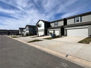 32441 Limitless Pl in Wesley Chapel, FL - Building Photo - Building Photo