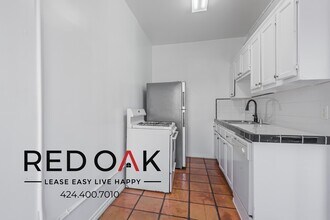 854 S Oxford Ave, Unit 502 in Los Angeles, CA - Building Photo - Building Photo