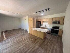 940 J St in Davis, CA - Building Photo