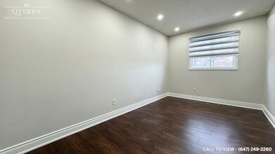 35 Jay St in Brampton, ON - Building Photo - Building Photo