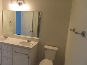 231 Autumnview Ct in West Columbia, SC - Building Photo - Building Photo