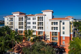 Jupiter Yacht Club in Jupiter, FL - Building Photo