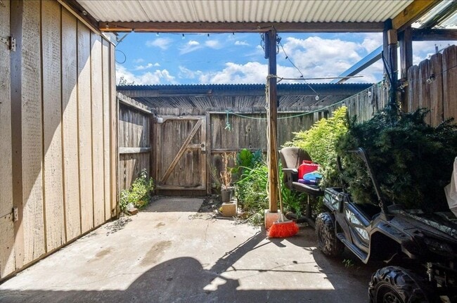 6111 Fondren Rd in Houston, TX - Building Photo - Building Photo