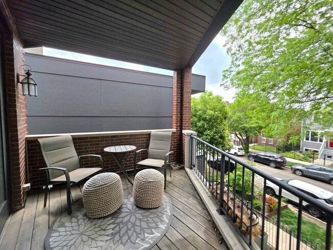 1229 N Campbell Ave in Chicago, IL - Building Photo - Building Photo