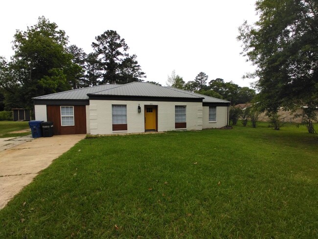 property at 413 Parkview Ave