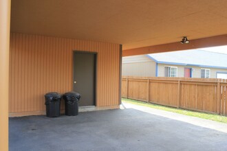 1304 N Brooklane St in Ellensburg, WA - Foto de edificio - Building Photo
