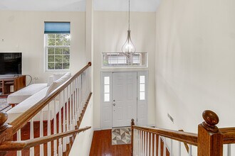 2528 Dunraven Ave in Naperville, IL - Building Photo - Building Photo