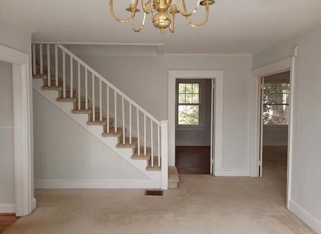 221 Old Cedar Rock Rd in Easley, SC - Building Photo - Building Photo