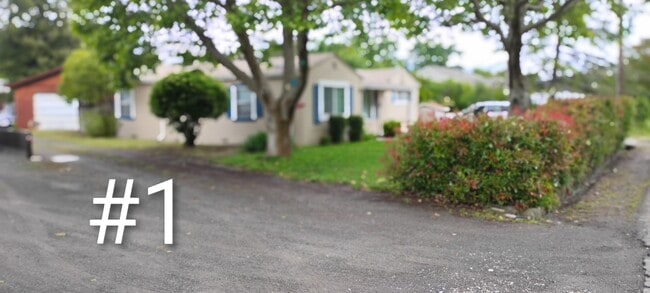 property at 913 Clover Dr