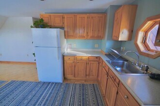 321 Christian Hill Rd, Unit 1 in Lovell, ME - Foto de edificio - Building Photo