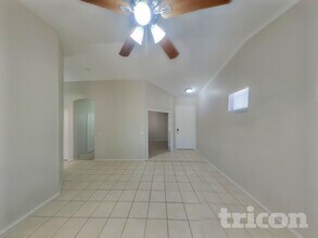 12566 W Monterey Way in Avondale, AZ - Building Photo - Building Photo