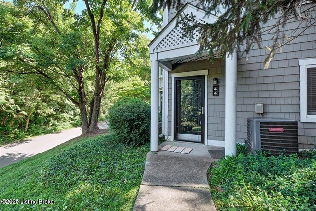 44 Lake Ave in Louisville, KY - Building Photo - Building Photo
