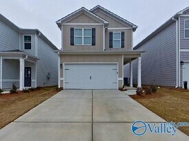 6135 Taramore Ln NW in Huntsville, AL - Building Photo