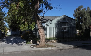 6027-6043 Hayes Ave in Los Angeles, CA - Building Photo - Building Photo