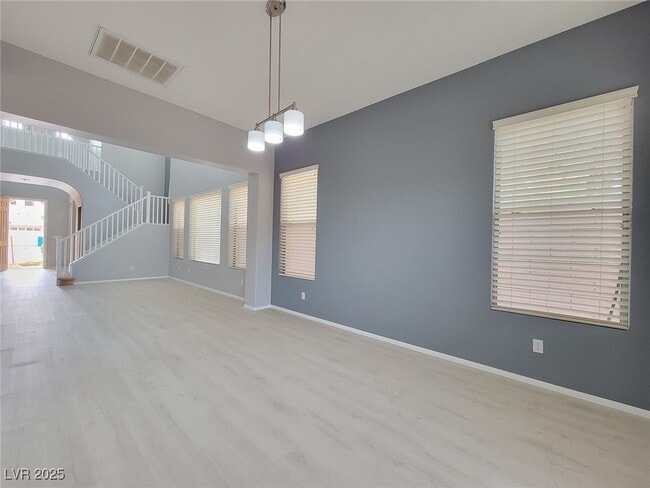 10482 Calico Pines Ave