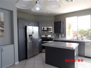 10704 Moon Flower Arbor Pl in Las Vegas, NV - Building Photo - Building Photo