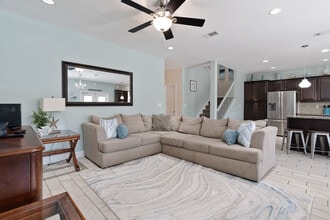 94 Dolphin St in Destin, FL - Building Photo - Building Photo