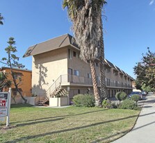 19505 Sherman Way Apartments