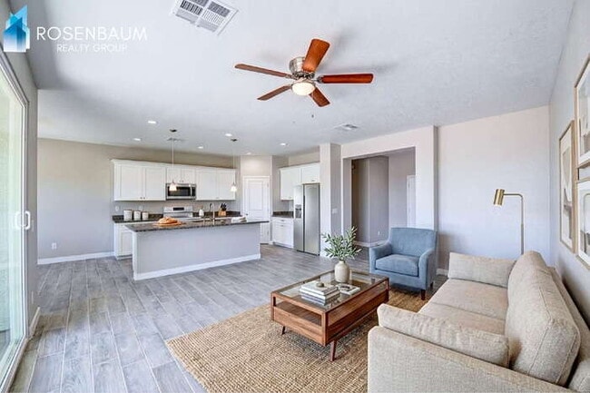 10261 W Concordia Dr in Arizona City, AZ - Building Photo - Building Photo