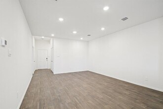 599 Arnold Lp in Kyle, TX - Building Photo - Building Photo