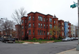 226 5th St SE in Washington, DC - Building Photo - Building Photo
