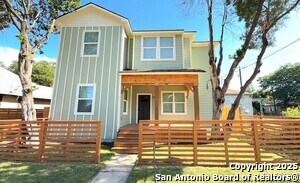 property at 527 Montana St