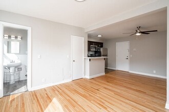 116 Oak Grove St – Oak Grove Downtown in Minneapolis, MN - Building Photo - Building Photo