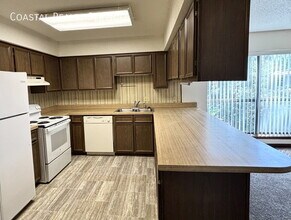 337 Lewis St in Fort Walton Beach, FL - Foto de edificio - Building Photo