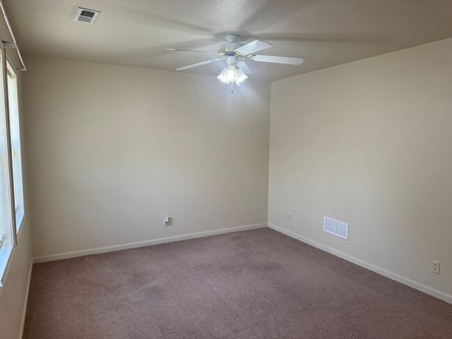 120-122 E Cornhill St in Cameron, MO - Building Photo - Building Photo