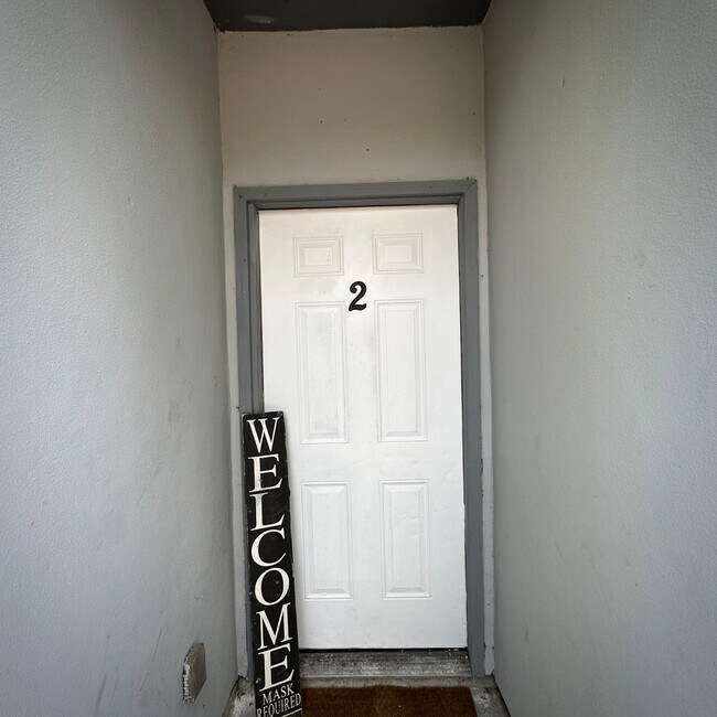 2005 Cross St in Laredo, TX - Building Photo - Building Photo