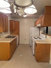 1518 Cherry St in Gainesville, TX - Building Photo - Building Photo