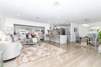 1346 NW 4th St in Boca Raton, FL - Building Photo - Building Photo