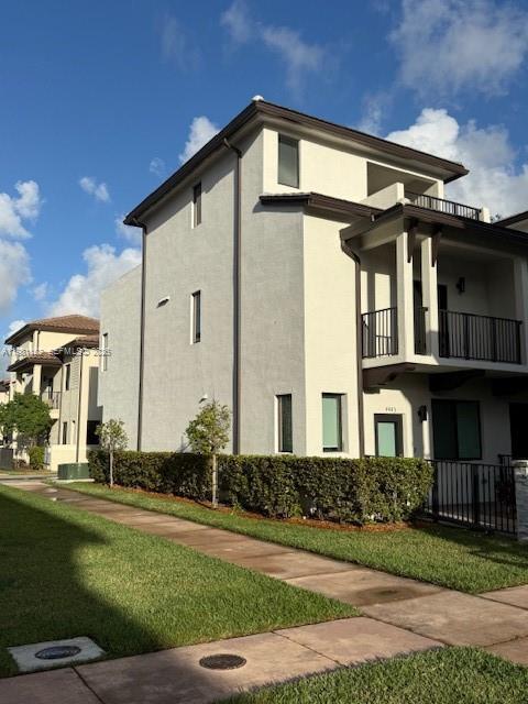 4485 NW 83rd Pkwy in Doral, FL - Building Photo - Building Photo